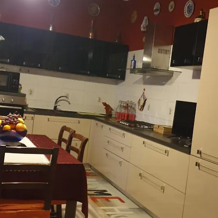 El Giardino Delle Rose..... Serre Di Rapolano