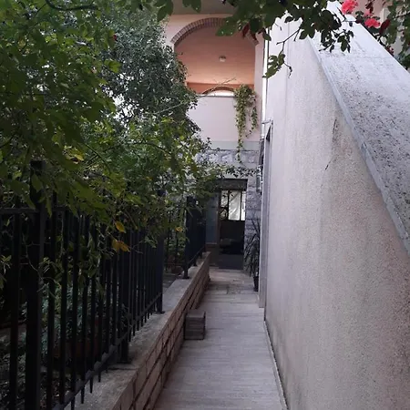 El Giardino Delle Rose..... Apartment *